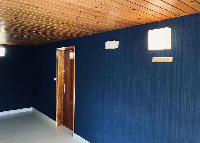 Standing Et Ocean A 50M, Appartement De L\'Oasis