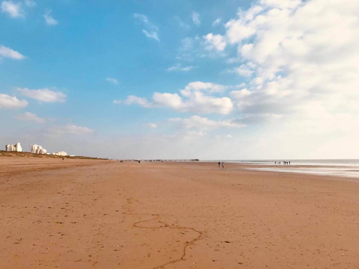 Standing Et Ocean A 50m, De L'oasis Apartment